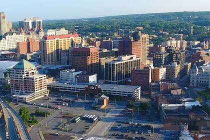 Hochul anunció una iniciativa de crecimiento económico en Nueva York