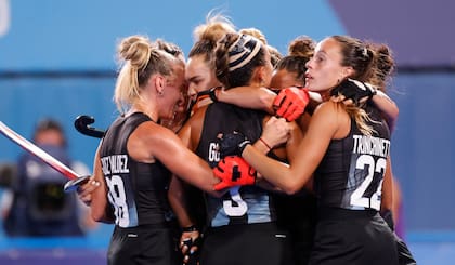 Hockey femenino. Argentina vs India. Las Leonas van a la final y compiten por la medalla de oro. Segundo gol de  Noel Barrionuevo 