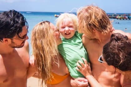 Hoeller junto a su familia en Puerto Rico