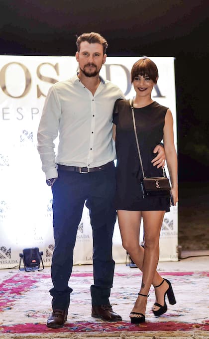 Fue acompañada por su pareja, Tomás Vera.