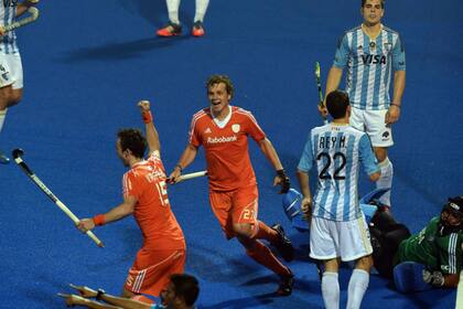 Holanda festeja, los Leones lo sufren