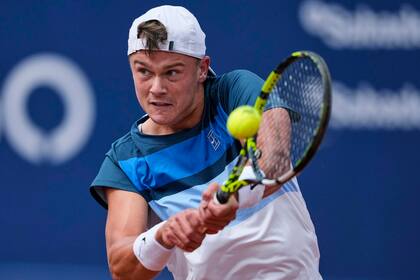 Holger Rune, de menor a mayor frente a Báez en los 8vos de final de Barcelona