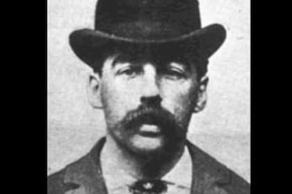 Holmes recibió la pena de muerte por sus crímenes y fue ejecutado en la horca el 7 de mayo de 1896