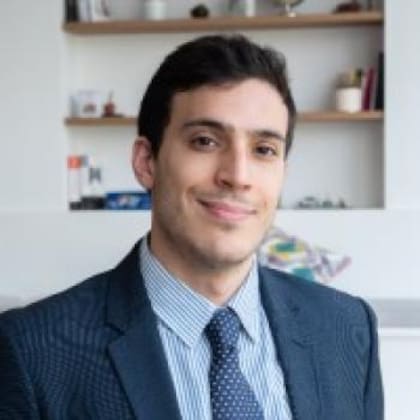 Homayoun Falakshahi dirige el equipo de análisis de petróleo crudo de Kpler