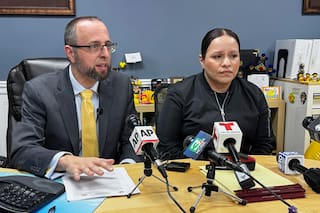 Hombre baleado por el Ice en California enfrentará cargos por atropellar a un agente federal