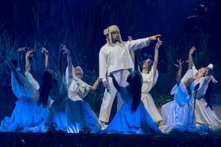 Hombre demanda a Bad Bunny por uso de su casa en video y conciertos