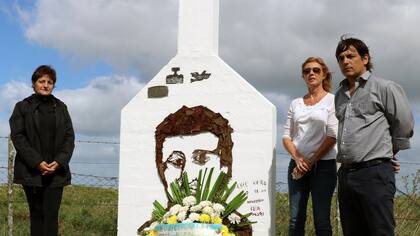 Homenaje a Cabezas: "Los asesinos están sentados en su casa mirando la tele"