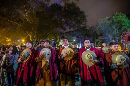 "Es una muestra de amor por el salteño que defendió a su pueblo y que luchó por la independencia nacional hasta su último minuto de vida", continúa Joaquín