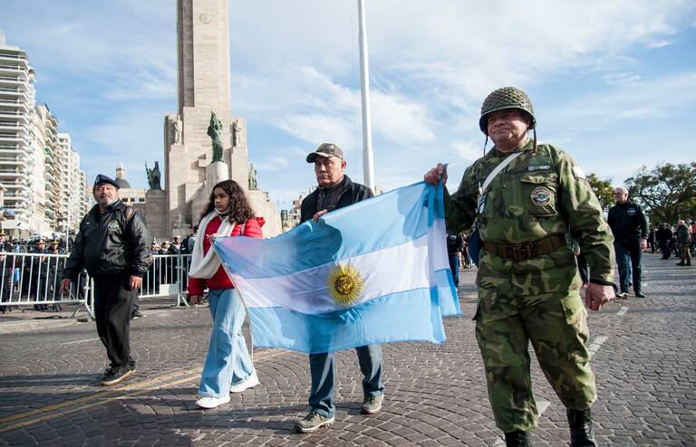 Guerra de Malvinas: un funcionario de Villarruel dijo que no habrá desfile militar por el “alto costo”