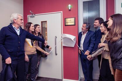 Homenaje a Magdalena Ruiz Guiñazú en radio Mitre: el estudio principal llevará su nombre