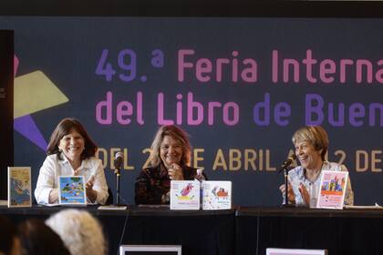 Homenaje a María Elena Walsh