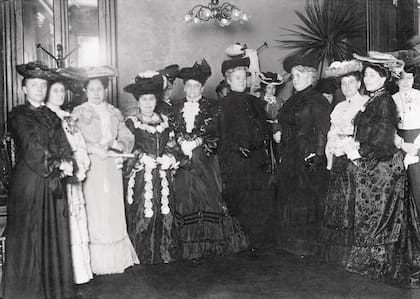 Homenaje a Sara Chamberlain de Eccleston.