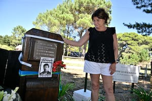 Homenaje por el aniversario del asesinato de José Luis Cabezas en Pinamar. Foto: Marcelo Manera