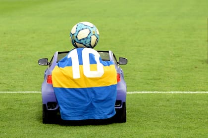 El cochecito con la número 10 de Boca