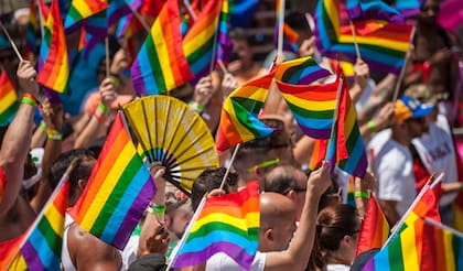 La bandera LGBT suele ser el protagonista en las marchas del Orgullo que se hacen en todo el mundo