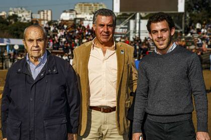 Horacio F. Gutiérrez, su hijo Francisco y su nieto