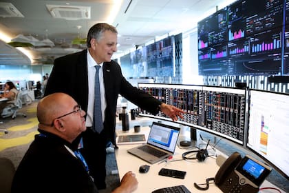 Horacio Marín, CEO de YPF, en el ‘Real time intelligence center' de la empresa en Puerto Madero
