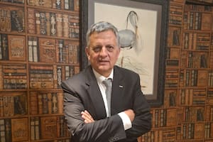 Qué dijo el presidente de YPF sobre el precio de la nafta en medio del conflicto en Medio Oriente