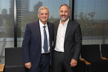 Horacio Marin, presidente y CEO de YPF, junto con Marcos Bulgheroni, CEO de Pan American Energy Group (PAEG), son socios en el proyecto de GNL