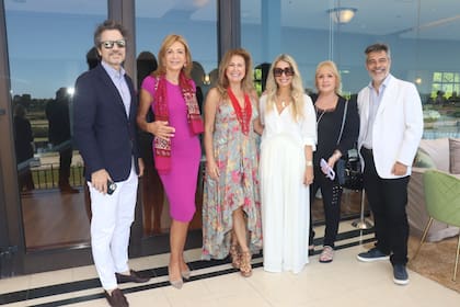 Horacio Piuma, Mariel Quintana, Lili Monsegou, Connie Piuma, Bibiana Amor Curtis y Carlos Damín