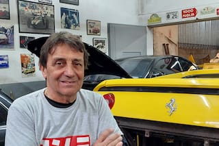 Es argentino y restauró el motor del auto de carrera más importante del país con el que corrió Fangio