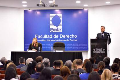 Horacio Rosatti en un acto en la universidad de Lomas de Zamora