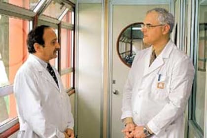 Horacio Vogelfang y Gerardo Naiman, los médicos del Garrahan que realizaron el primer trasplante de corazón en ese hospital