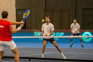 Con el regreso de Zeballos, Argentina festejó en el dobles y quedó match point a favor ante Noruega en la Copa Davis
