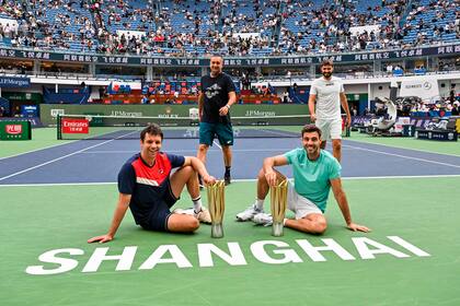 Horacio Zeballos y Marcel Granollers, campeones en Shanghái, apuntan ahora a un premio mayor, el del Masters de Turín.