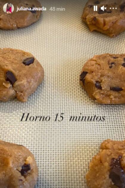 Hornear 15 minutos la preparación: el segundo paso de la receta de cookies de Juliana Awada