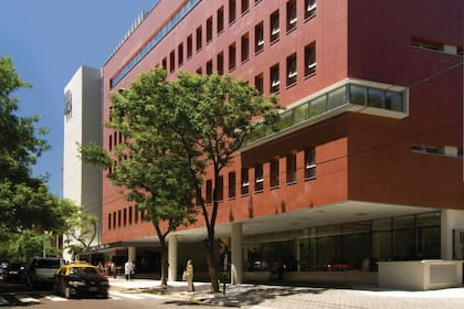 Hospital Italiano de Buenos Aires, donde trabajaban los imputados