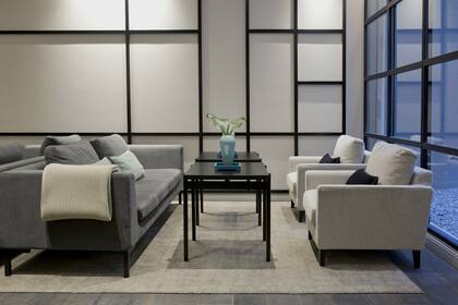 Hotel Buenos Aires Crillon, con vistas a la pintoresca Plaza San Martín