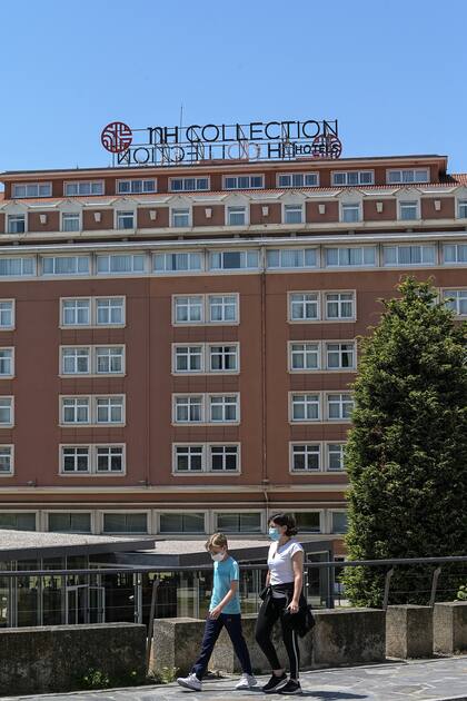 El hotel de A Coruña en el que los jugadores del CF Fuenlabrada permanecen confinados luego de varios casos positivos de coronavirus en el plantel y cuerpo técnico