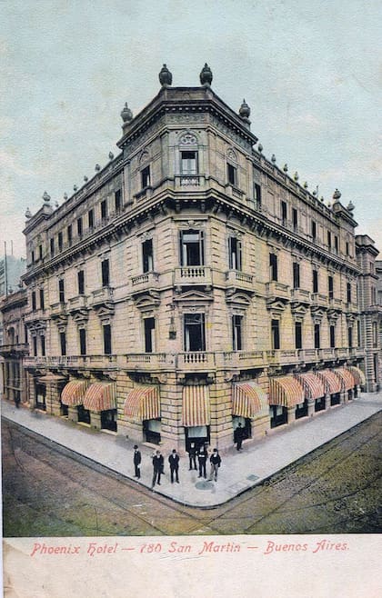 Hotel Phoenix (Av. Córdoba y San Martín).