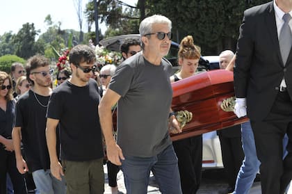 Hoy, 16 de enero, Ricardo Darín despide a su hermana y también recibe sus 68 años, en lo que es un cumpleaños lleno de tristeza