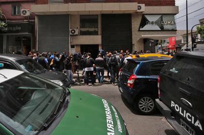 La Policía allanó una vivienda en Emilio Lamarca al 400, en Floresta, por supuestas conexiones con la organización libanesa Hezbollah