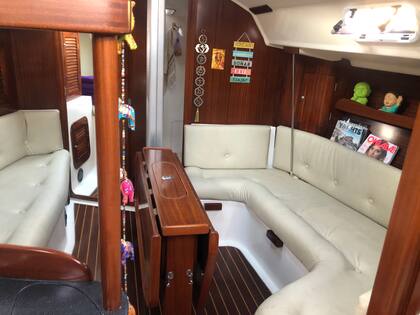 Hoy, compraron un barco de 34 pies, más grande que el primero que tuvieron, en el que organizan salidas con mayor frecuencia