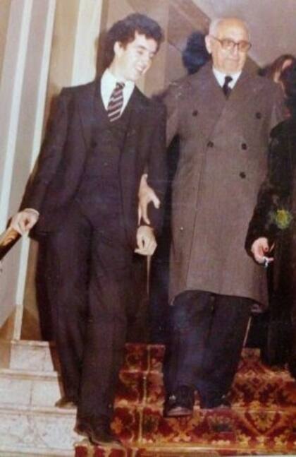 Hoy, Diego tiene casi la misma edad que su abuelo materno cuando llegó a la Casa Rosada, en 1958.