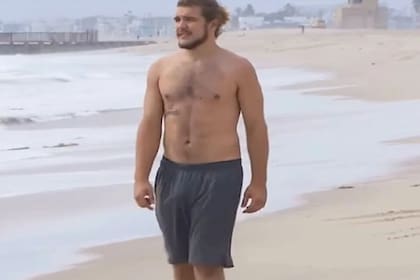 Hoy elige no tener más contacto con su padre, debido a los malos tratos que padeció