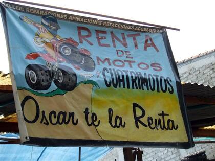 Hoy en día, la gente continúa enviando mensajes insólitos o disparatados encontrados en la vía pública,gustavo bosco