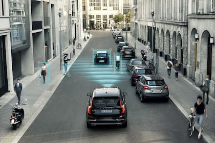 Hoy en día los fabricantes de autos invierten entre US$50 y US$90 millones para que un auto saque un buen desempeño