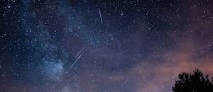 A qué hora ver la lluvia de meteoros Líridas en la Argentina