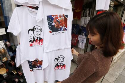 Hoy los líderes se verán cara a cara en la capital de Vietnam