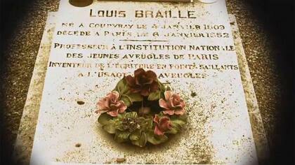 Hoy, los restos de Braille están enterrados en París, menos sus manos, que están en Coupvray.