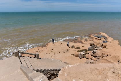 Hoy quedan restos de estructuras hormigonadas