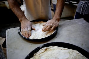 Hoy es el Día del Trabajador pizzero, pastelero, confitero, heladero y alfajorero