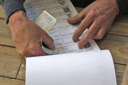 Con el número de mesa y orden se agiliza la votación en los comicios del 8 de junio