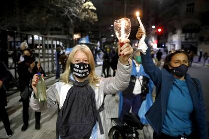 Hoy se reúne la Corte Suprema y podría decidir sobre el destino de los magistrados Bertuzzi, Bruglia y Castelli, que investigaron a Cristina Kirchner y fueron removidos por el oficialismo