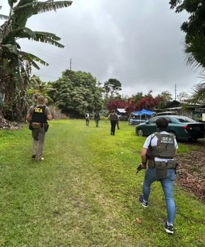 HSI Honolulu, en coordinación con socios policiales federales, llevó a cabo una operación que resultó en el arresto de 50 personas