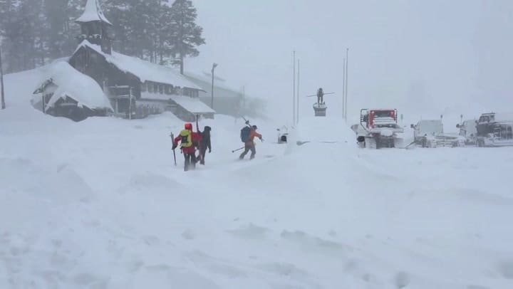 Feroz avalancha en California: se reportan 10 desaparecidos